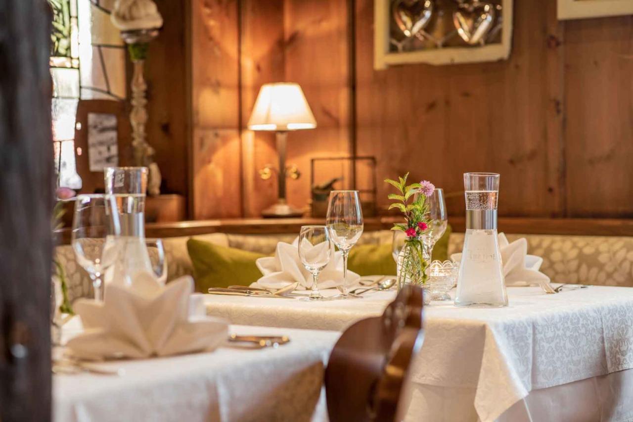 Familien- & Vitalhotel Auenhof Fulpmes Kültér fotó